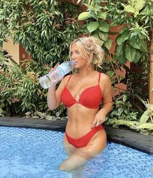 Hari Beavis / thebigtittiecommittee nude photo #0088