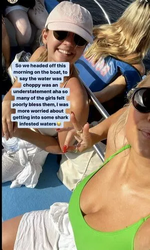 Hari Beavis / thebigtittiecommittee nude photo #0114