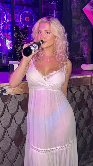 Hari Beavis / thebigtittiecommittee nude photo #0161