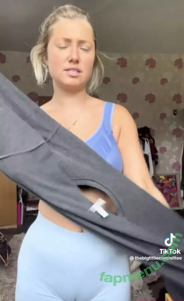 Hari Beavis nude photo #0009 (thebigtittiecommittee)