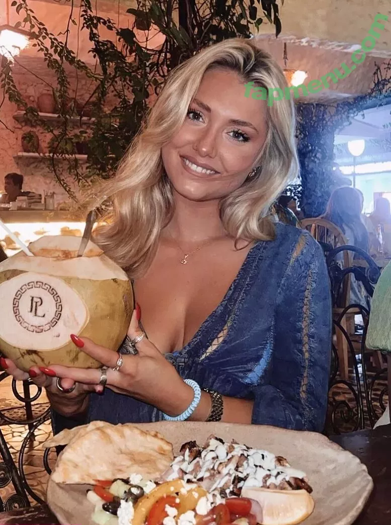 Hari Beavis nude photo #0091 (thebigtittiecommittee)