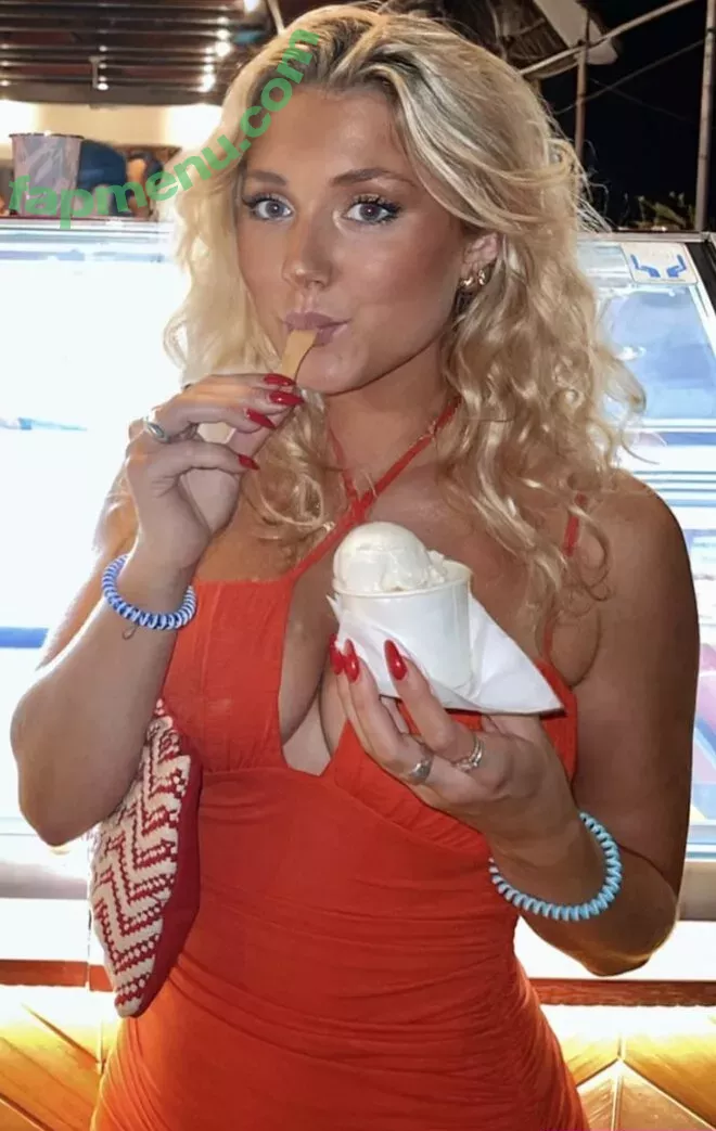 Hari Beavis nude photo #0092 (thebigtittiecommittee)