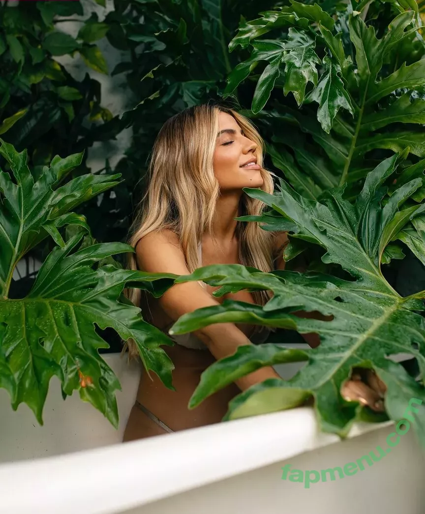 Hariany Almeida nude photo #0121 (hariany)