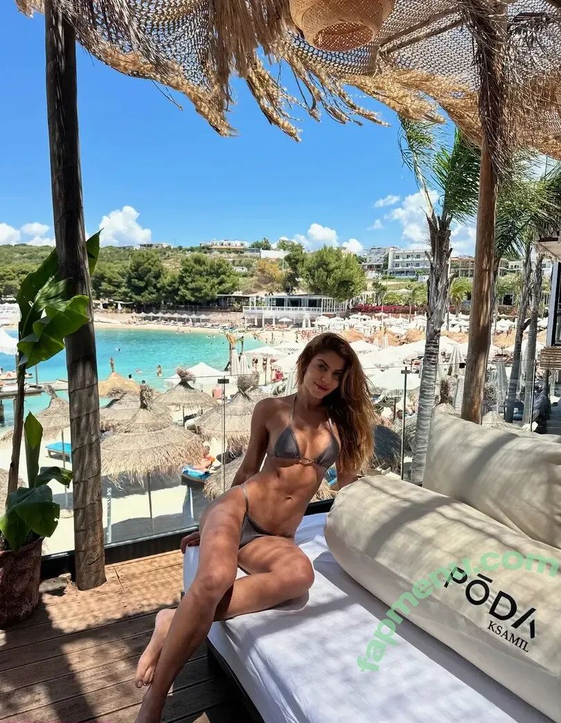 Hariany Almeida nude photo #0233 (hariany)