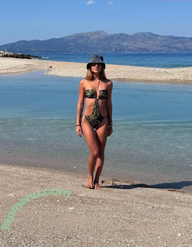 Hariany Almeida nude photo #0237 (hariany)