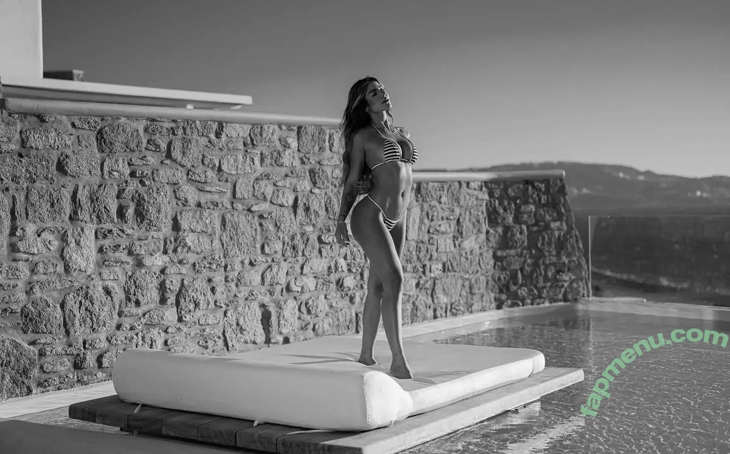 Hariany Almeida nude photo #0393 (hariany)