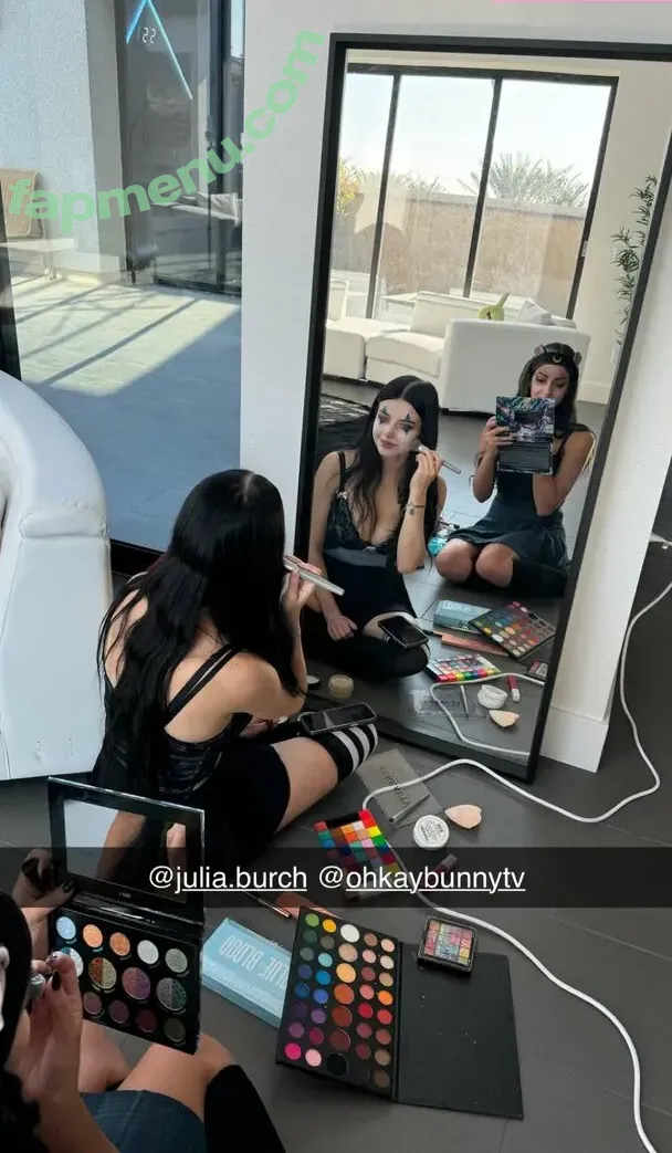 Harley Quinn Cosplay nude photo #0096 (Harley Quinn Cosplay)