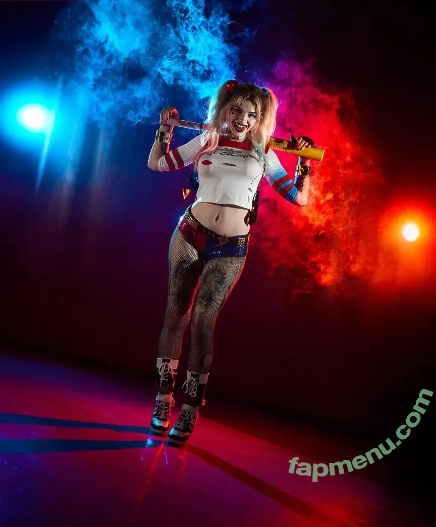 Harley Quinn Cosplay nude photo #0111 (Harley Quinn Cosplay)