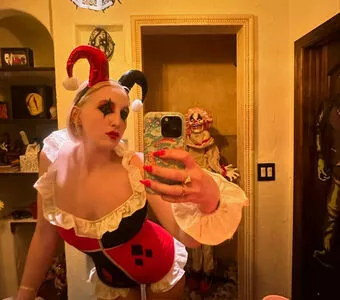 Harley Quinn Smith / harleyquinnsmith / harleysplaytime nude photo #0171