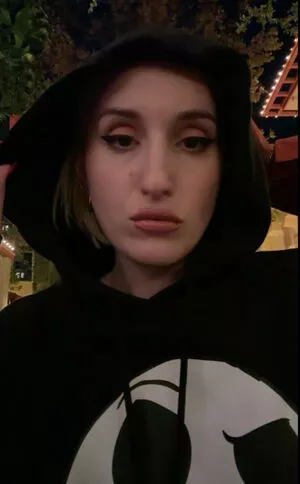 Harley Quinn Smith / harleyquinnsmith / harleysplaytime nude photo #0180