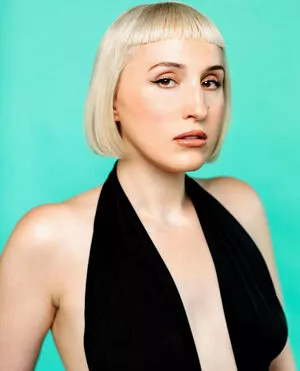 Harley Quinn Smith / harleyquinnsmith / harleysplaytime nude photo #0189