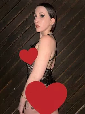 Harley Quinn Smith / harleyquinnsmith / harleysplaytime nude photo #0287