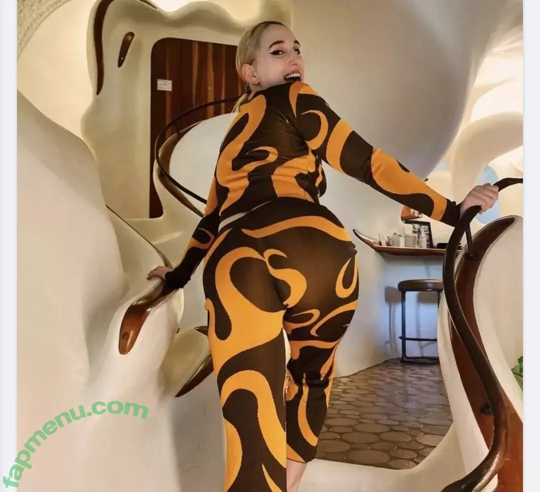 Harley Quinn Smith nude photo #0031 (harleyquinnsmith / harleysplaytime)