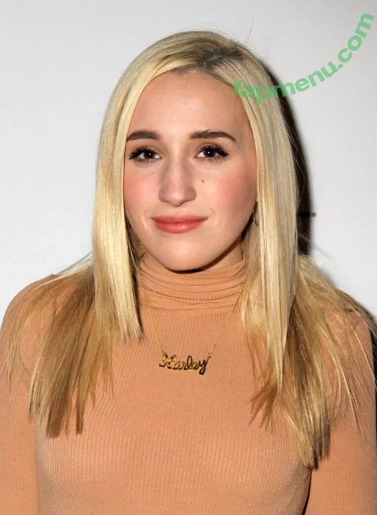 Harley Quinn Smith nude photo #0070 (harleyquinnsmith / harleysplaytime)