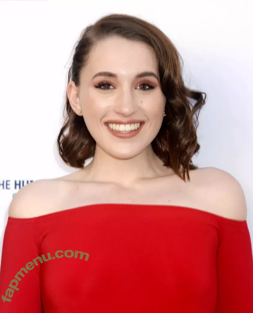 Harley Quinn Smith nude photo #0104 (harleyquinnsmith / harleysplaytime)