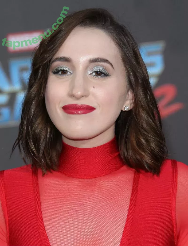 Harley Quinn Smith nude photo #0113 (harleyquinnsmith / harleysplaytime)