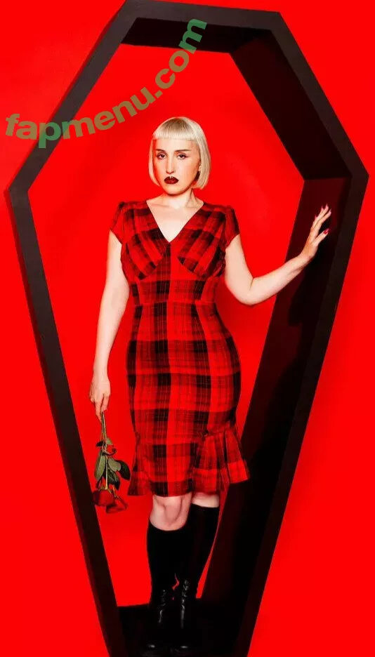 Harley Quinn Smith nude photo #0143 (harleyquinnsmith / harleysplaytime)