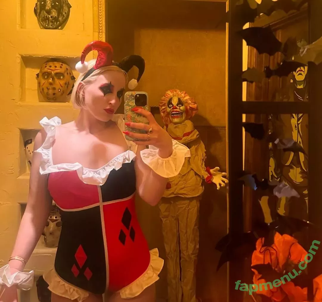 Harley Quinn Smith nude photo #0222 (harleyquinnsmith / harleysplaytime)