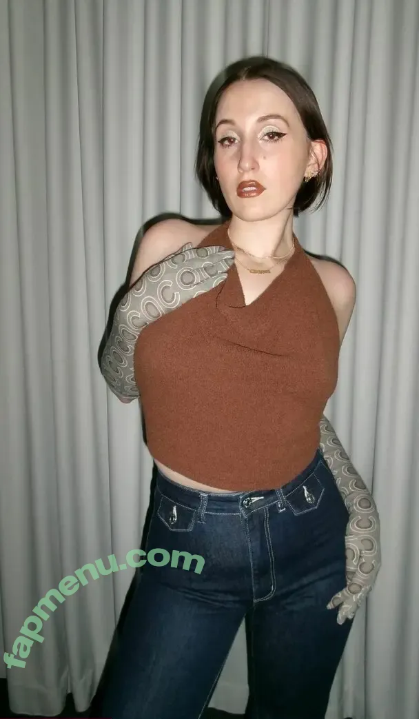 Harley Quinn Smith nude photo #0311 (harleyquinnsmith / harleysplaytime)