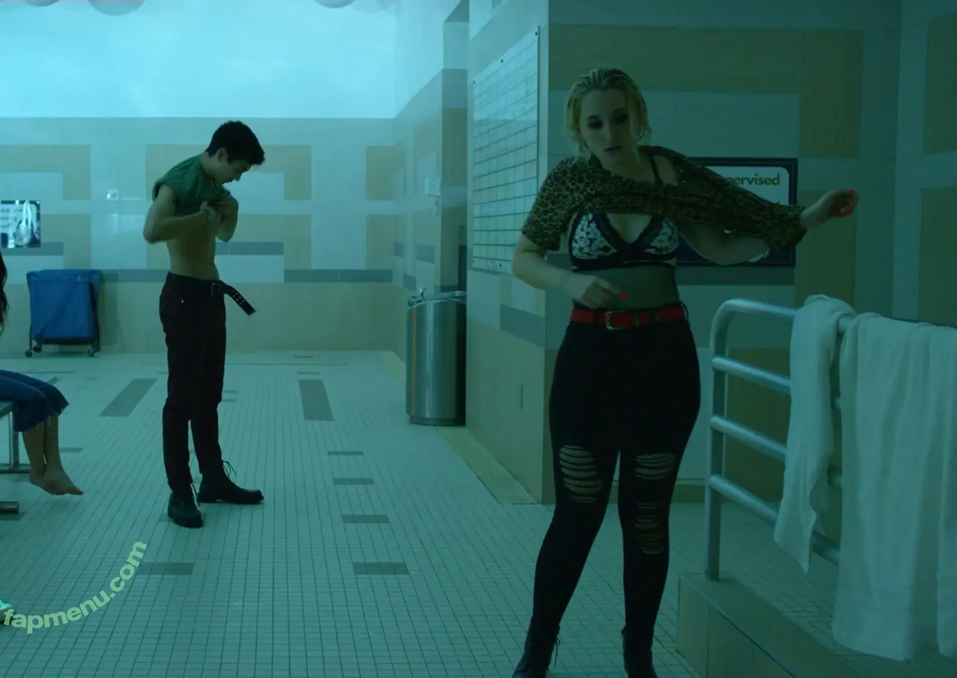 Harley Quinn Smith nude photo #0330 (harleyquinnsmith / harleysplaytime)