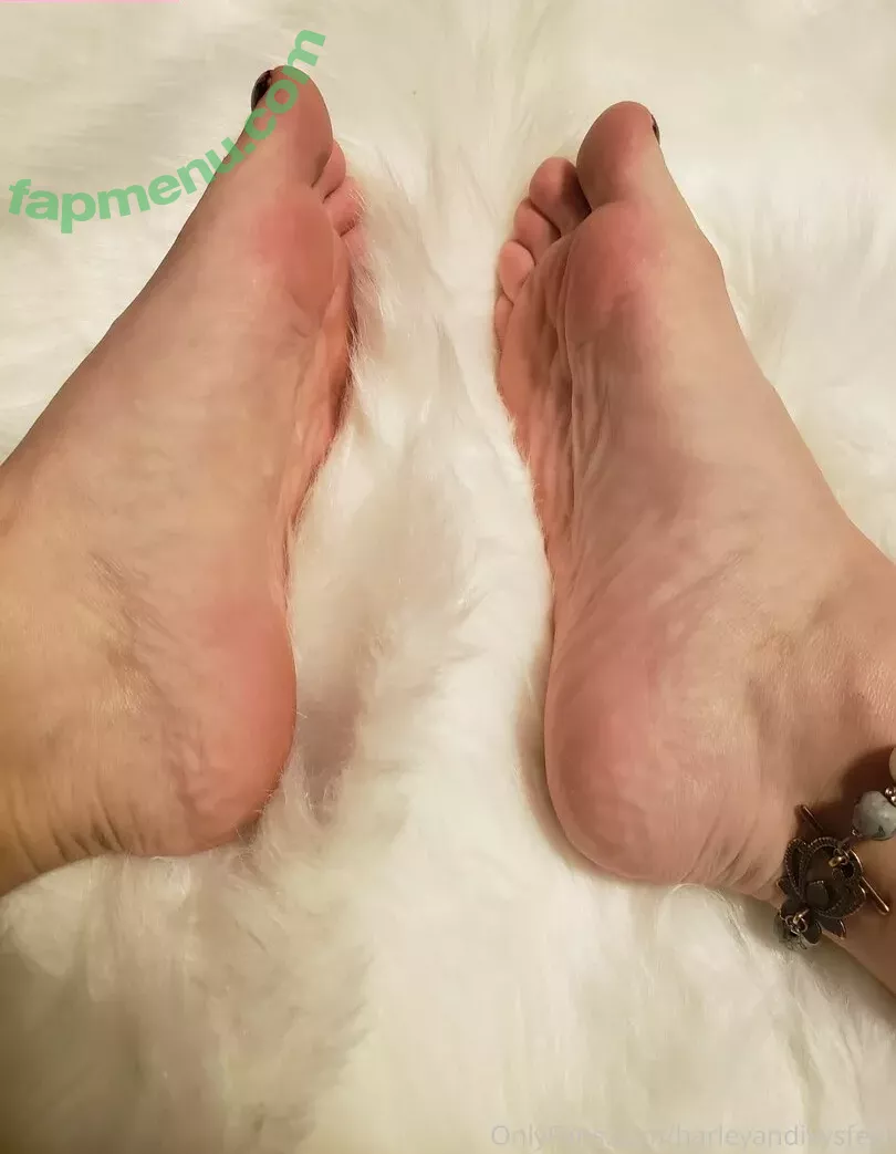 harleyandivysfeet nude photo #0005 (fl0werchildd)