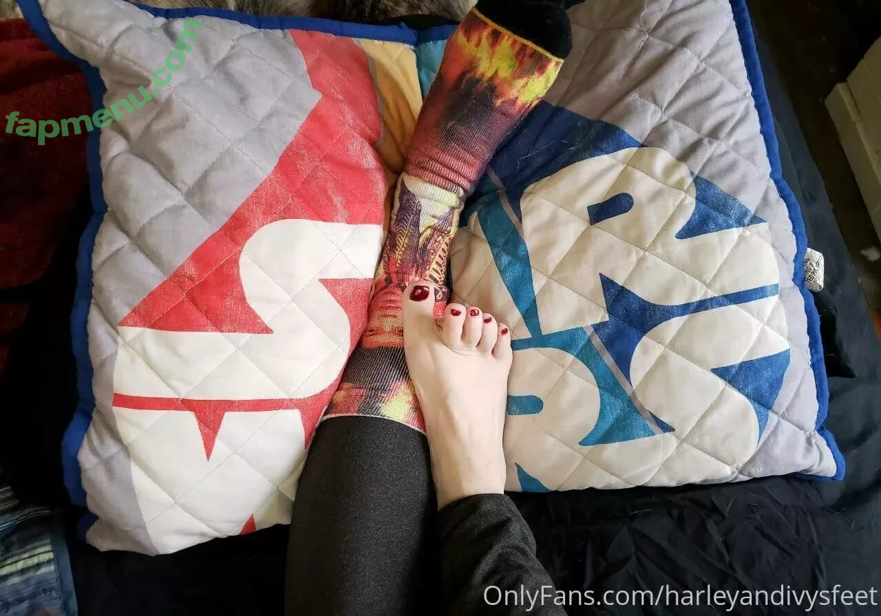 harleyandivysfeet nude photo #0014 (fl0werchildd)