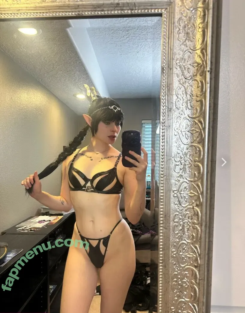 Harli Antihero nude photo #0004 (Harli Antihero)