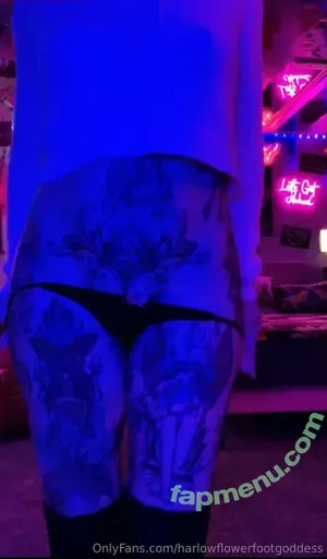 harlowflowerfootgoddess / hippyharlow nude photo #0011