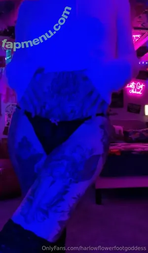 harlowflowerfootgoddess / hippyharlow nude photo #0012