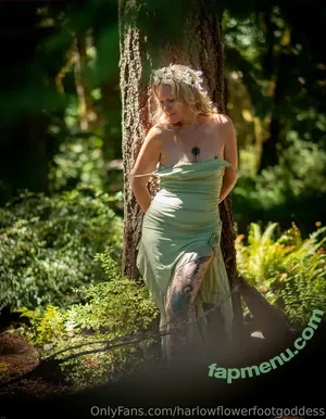 harlowflowerfootgoddess / hippyharlow nude photo #0135