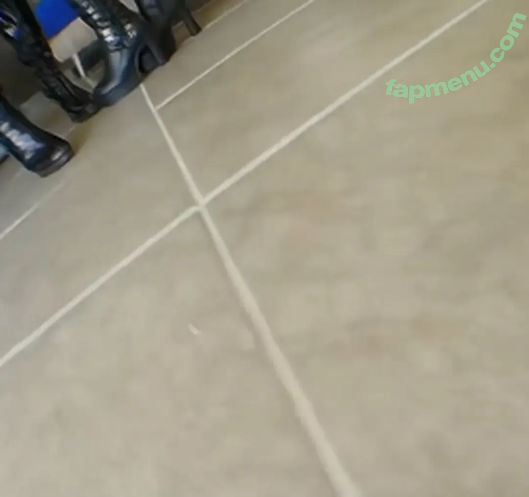 Harmony Rose nude photo #0001 (Harmony Starr / Mistress Harmony / Tracy Roland / harmony_rose__)