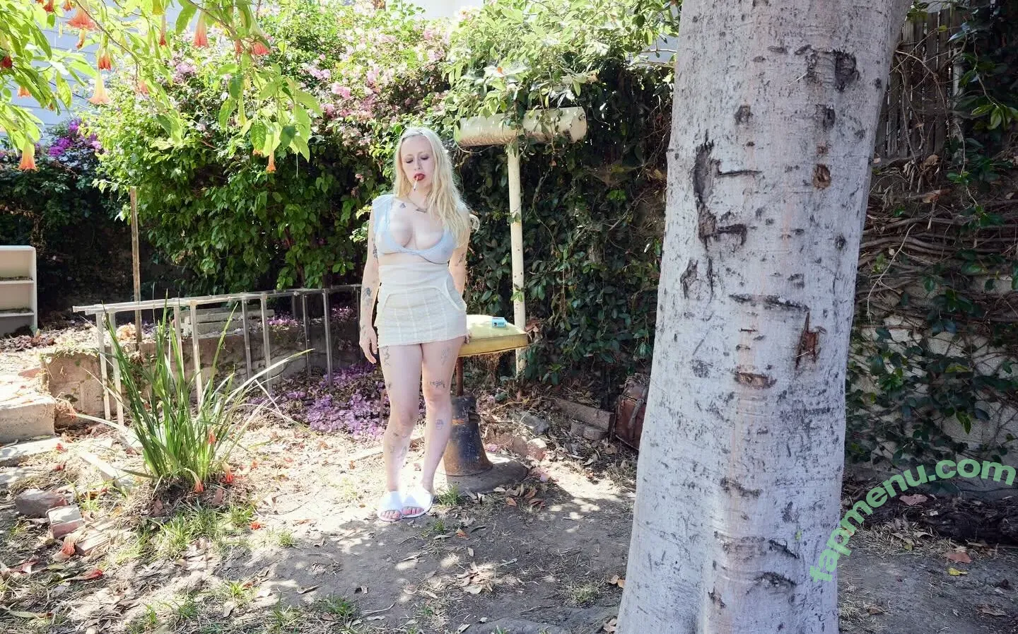 Harmony Tividad nude photo #0056 (Girlpool / harmonytividad / sexuallyattractedtogod)