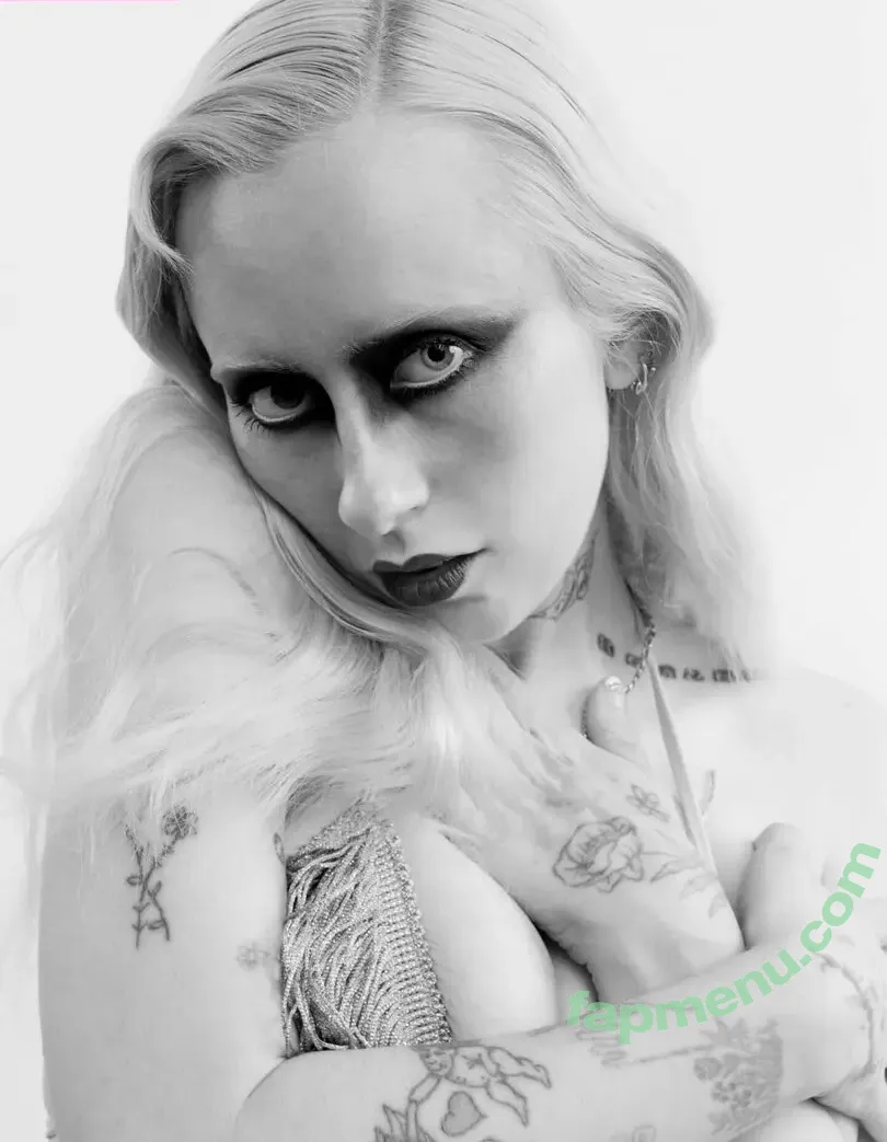 Harmony Tividad nude photo #0064 (Girlpool / harmonytividad / sexuallyattractedtogod)