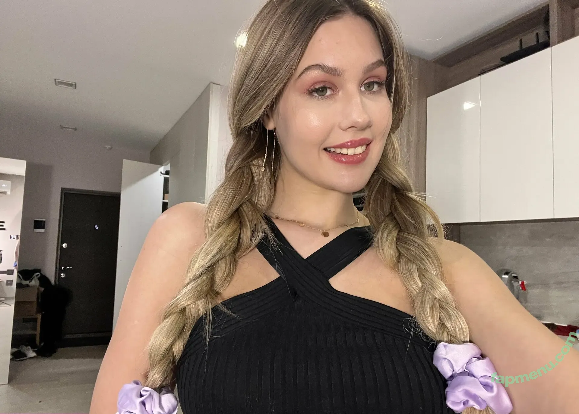 harperrr nude photo #0020 (shannon.harperrr)
