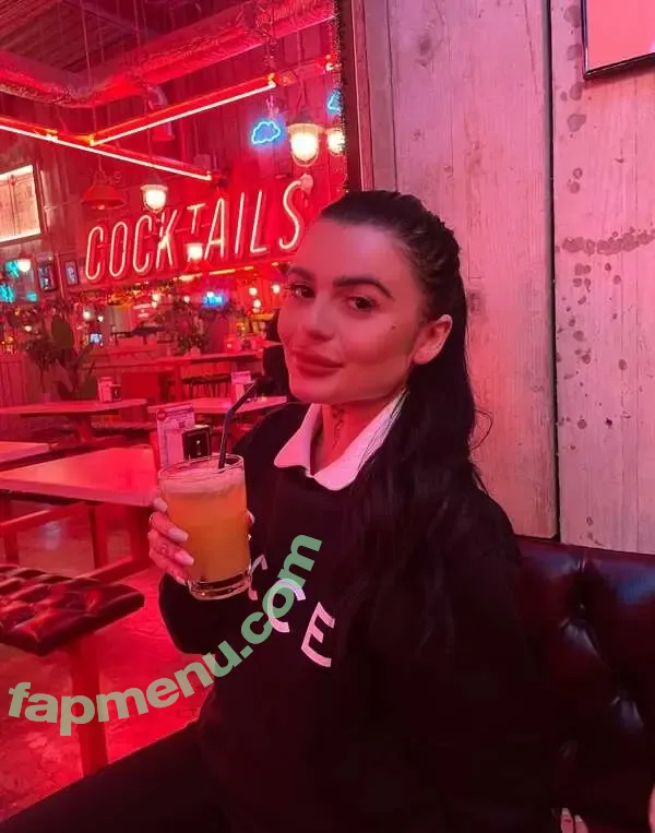 harrietheartvip nude photo #0002 (harrietsings)