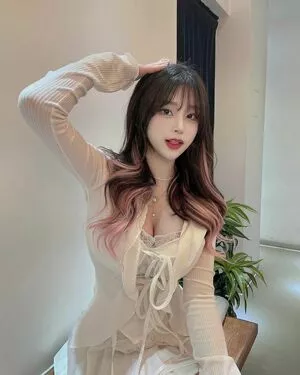 Haruzzxng 하루짱__ / hxru9reum nude photo #0011