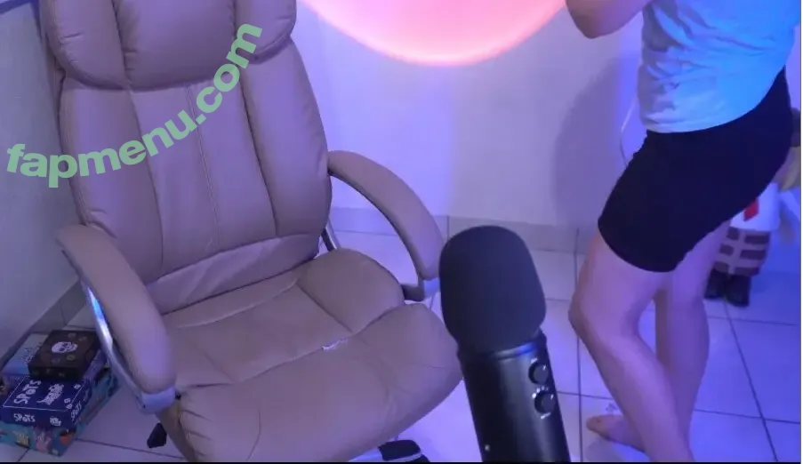 Hato Joestar nude photo #0112 (brokenhaato / hatojoestar / hawkhatesyou)