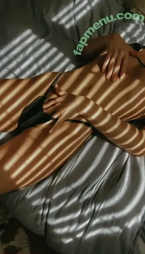  nude photo #0001