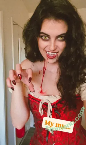 Haunted Hippie / Kylie Roseanne / hauntedhippiehorror nude photo #0048