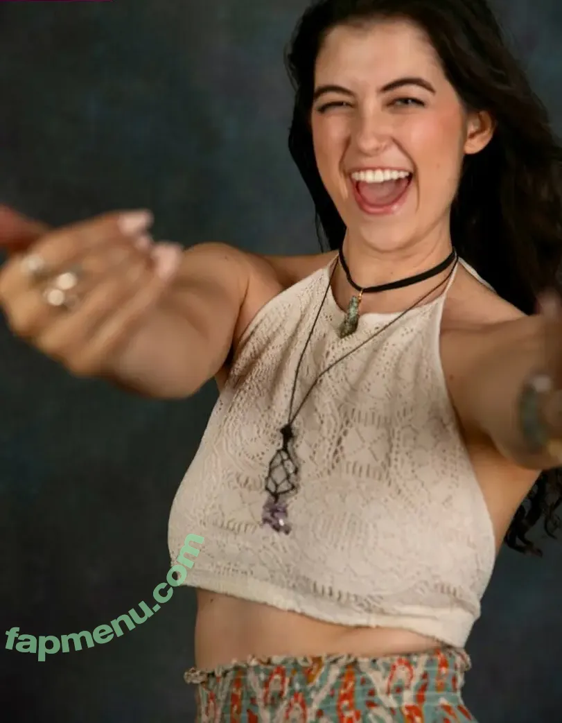 Haunted Hippie nude photo #0018 (Kylie Roseanne / hauntedhippiehorror)
