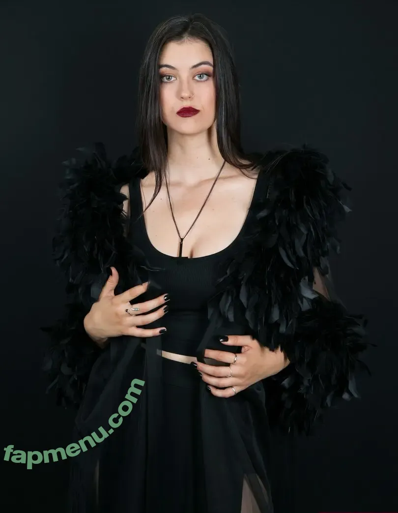 Haunted Hippie nude photo #0035 (Kylie Roseanne / hauntedhippiehorror)