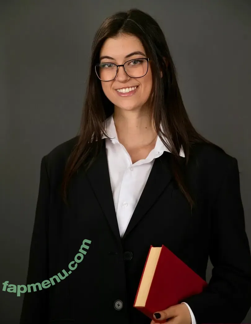 Haunted Hippie nude photo #0040 (Kylie Roseanne / hauntedhippiehorror)