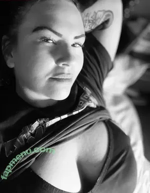 hauntedgoddess / spookymelaninmagic nude photo #0009