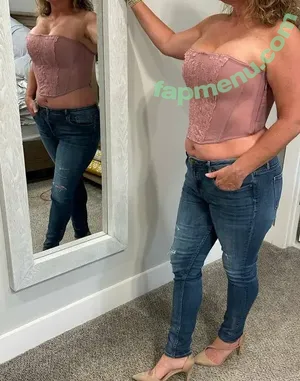 Having Fun At 50+ / themidlifecoach_suzy / workingitat50 nude photo #0010