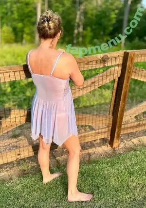 Having Fun At 50+ / themidlifecoach_suzy / workingitat50 nude photo #0019