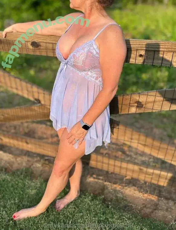 Having Fun At 50+ nude photo #0015 (themidlifecoach_suzy / workingitat50)