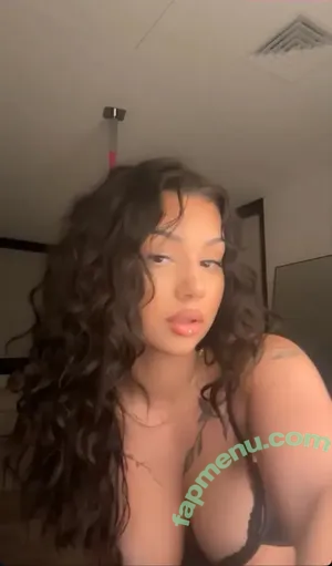 Hawaii Baddies / minniemichele nude photo #0213