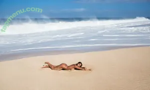 Hawaii Baddies / minniemichele nude photo #0248