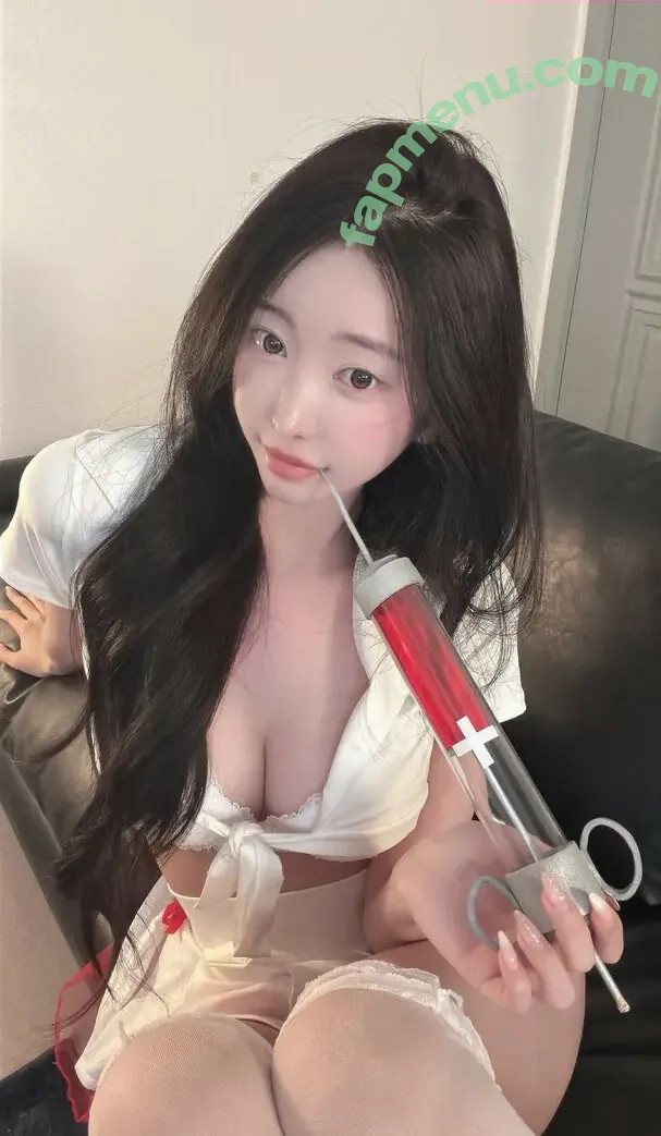 Haxxnini nude photo #0147 (Bumzi)