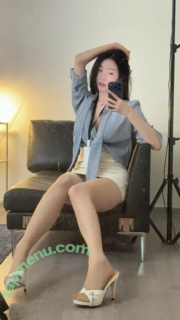 Haxxnini nude photo #0165 (Bumzi)